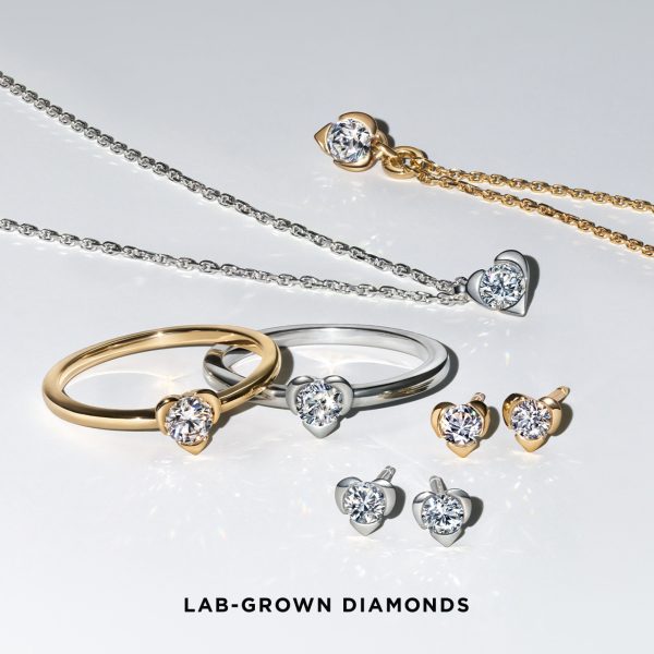 Pandora Campaign 134 For all the love she gives. Diamonds for all mothers. EN 1280x1280 1