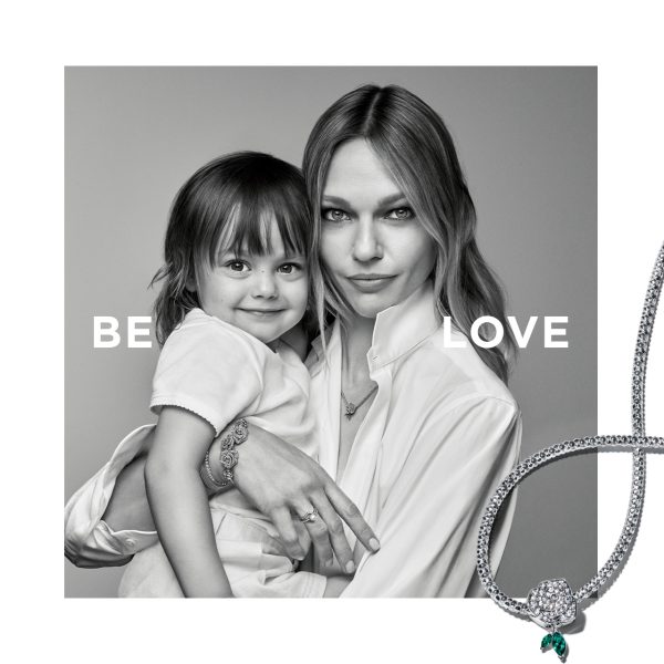 Pandora Campaign 135 Show Mom your gratitude with flowers she can enjoy all year long from Pandora. EN 1280x1280 1